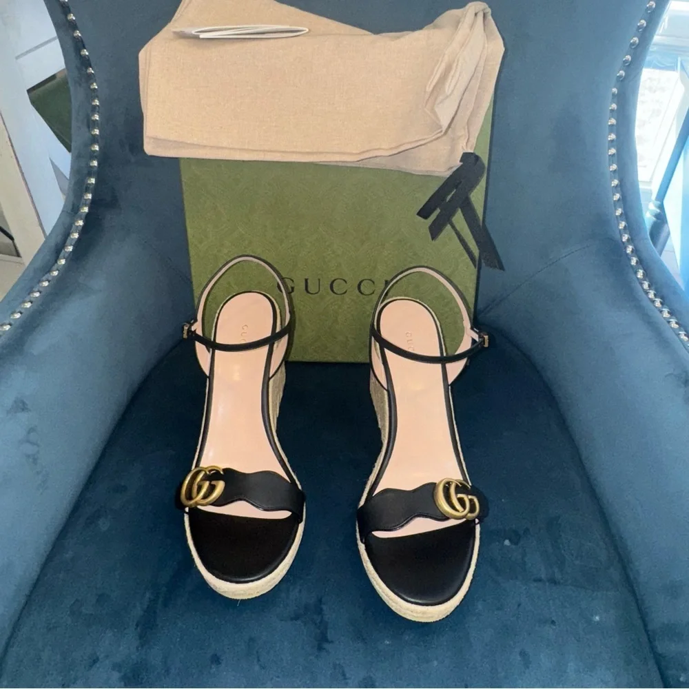 New Size 42 Gucci Aitana Espadrille Wedge Sandals Black